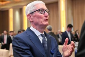 Tim Cook Returns to China for Discussions on DeepSeek and Supply Chain Collaboration