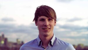 Former Google DeepMind Researcher Transitions to Anthropic After Ten Years