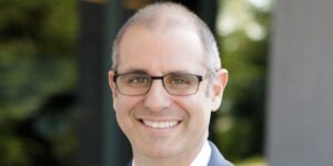 LinkedIn's COO Shares Three Ways He Utilizes AI in the Workplace