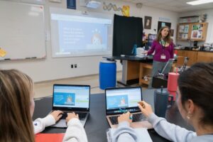 Trump Advocates for AI Training for Teachers: Is It Effective?