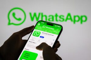 WhatsApp Introduces Unremovable New AI Feature